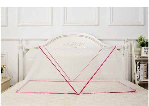 Free installation of portable baby bedding folding nets to give baby a comfortable night 2