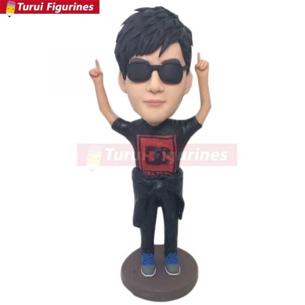 Sales Man Personalized Bobble Head Clay Figurines Based on Customers Photos Boyfriend Husband Gift Birthday Cake 2