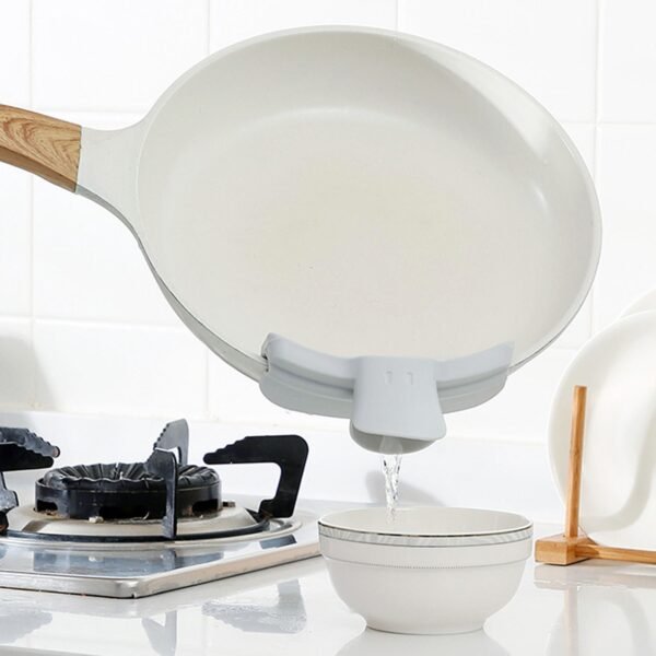Spill proof Kitchenware Round Mouth Edge Diversion Device Duckbill Liquid Diversion Nozzle Soup Pot Kitchen Gadgets 3