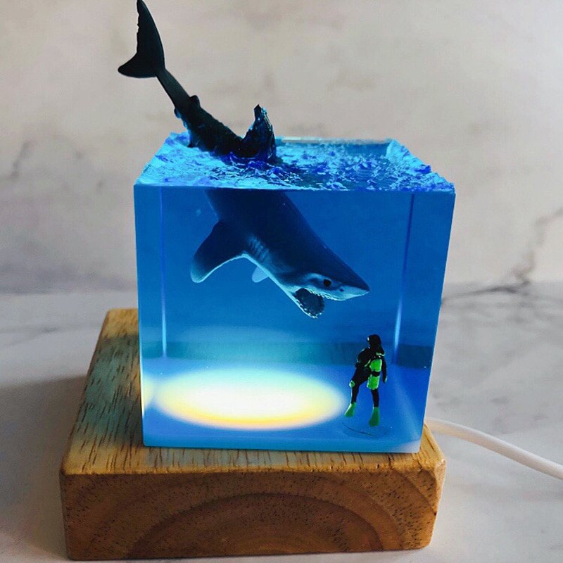Resin Marine Cube Sharks Scuba diver Desktop Furniture Decoration USB Night ligh 