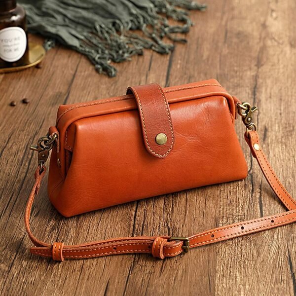 Casual Leather Shoulder Bags Retro Handmade Doctor Bag Clutch Crossbody Bag Women Vintage Style Travel Handbags 2